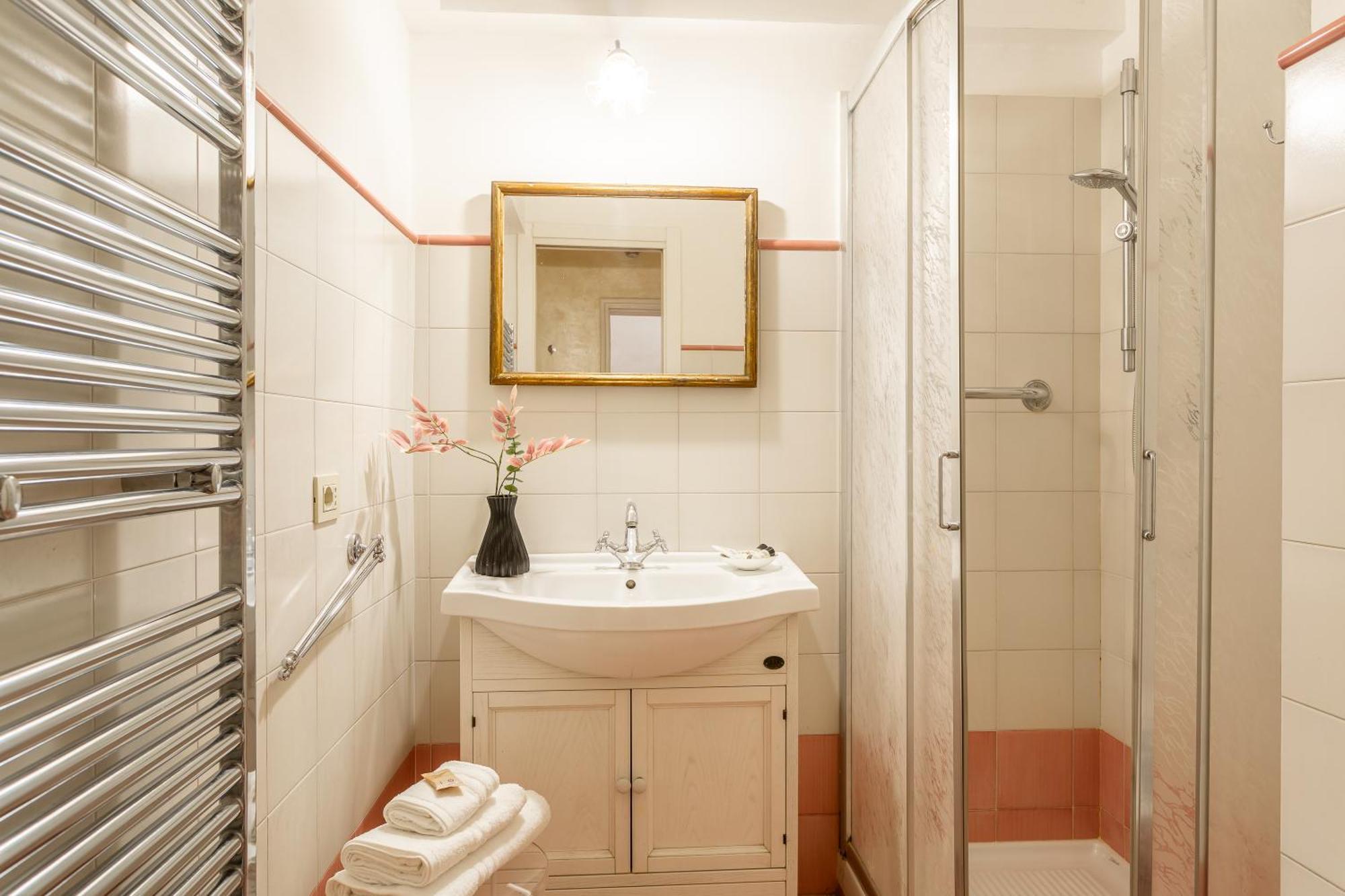 Apartment Iflat Bright & Comfortable Navona *